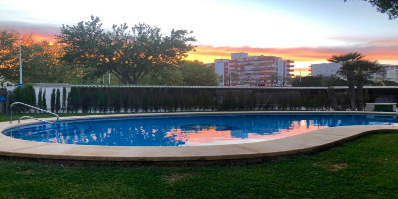 Apartamentos Playa Jávea Екстериор снимка